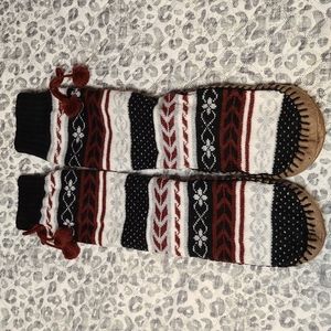 New Slipper Socks with Pom Poms